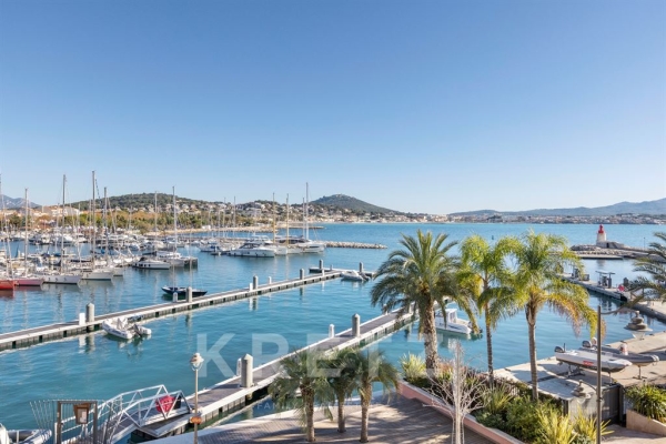 Maison de luxe à vendre à Sanary-sur-Mer, 4 490 000 €, Photo 1