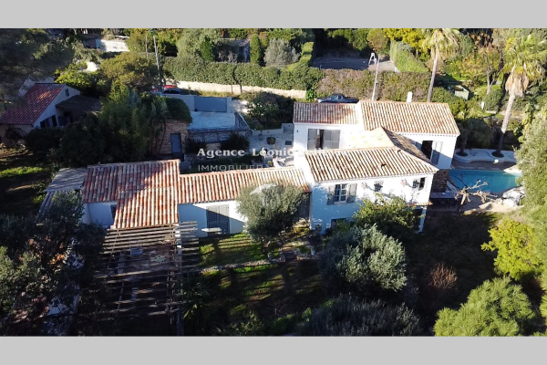 Maison de luxe à vendre à Sainte-Maxime, 1 860 000 €, Photo 1