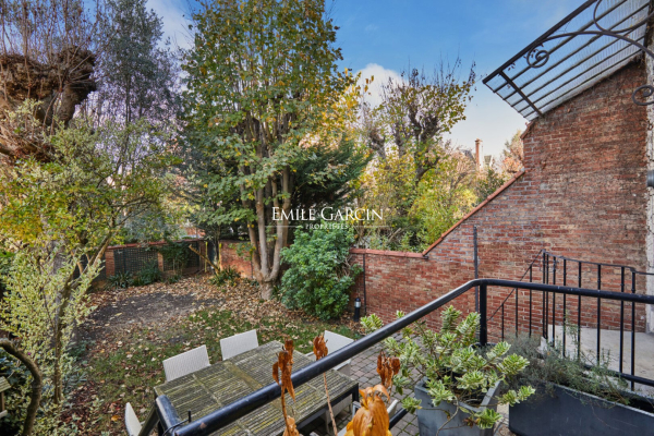 Maison de luxe à vendre à Courbevoie, 1 650 000 €, Photo 1