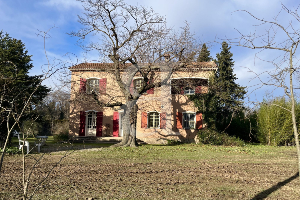 Maison de luxe à vendre à Saint-Rémy-de-Provence, 790 000 €, Photo 1