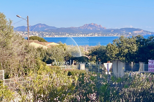 Maison de luxe à vendre à Saint-Aygulf, 575 000 €, Photo 2