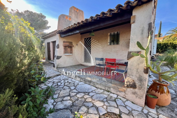 Maison de luxe à vendre à Saint-Aygulf, 575 000 €, Photo 3