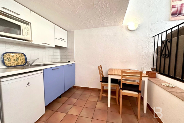 Maison de luxe à vendre à Antibes, 795 000 €, Photo 3