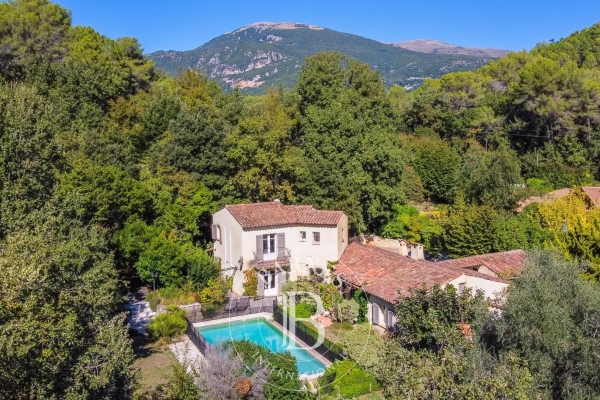 Maison de luxe à vendre à Roquefort-les-Pins, 1 095 000 €, Photo 6