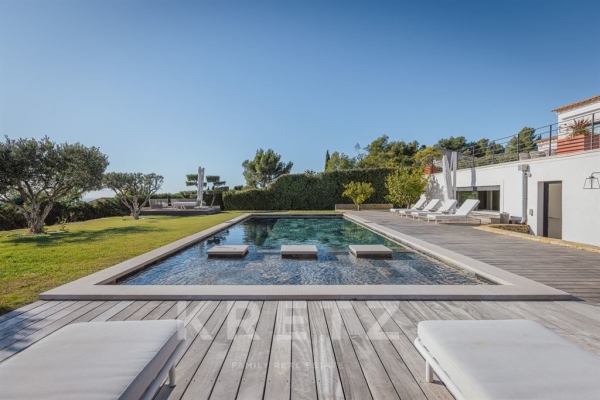 Luxury House for sale in La Cadière-d'Azur, 2 295 000 €, Photo 1
