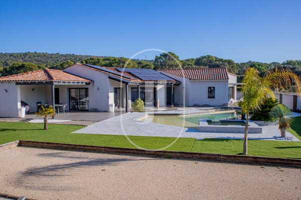 Maison de luxe à vendre à Uchaux, 925 000 €, Photo 1