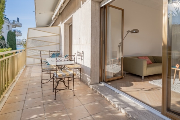 Luxury Apartment for sale in Nice, 820 000 €, Photo 2