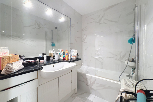 Luxury Apartment for sale in Saint-Raphaël, 370 000 €, Photo 6