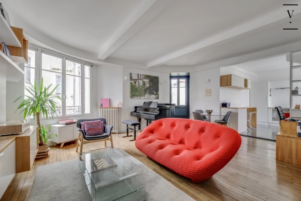 Luxury Apartment for sale in Paris 18Ème, 640 000 €, Photo 1