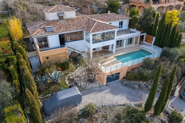 Maison de luxe à vendre à Saint-Vallier-de-Thiey, 1 100 000 €, Photo 1