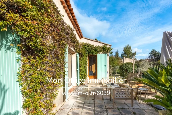 Maison de luxe à vendre à Meyreuil, 710 000 €, Photo 1