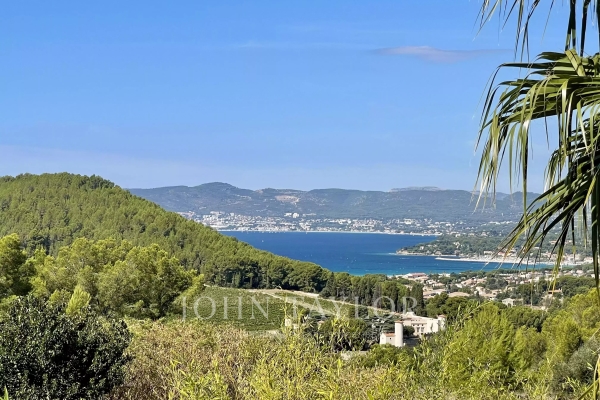 Maison de luxe à vendre à Saint-Cyr-sur-Mer, 2 550 000 €, Photo 2