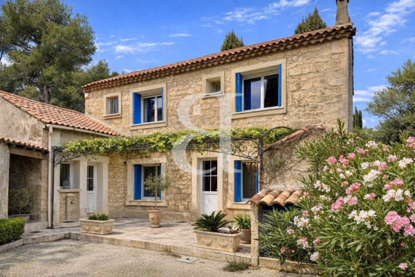 Luxury House for sale in Paradou, 950 000 €, Photo 1