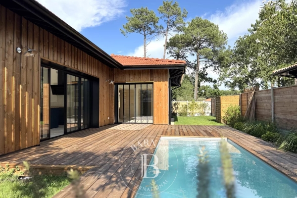 Luxury House for sale in La Teste-de-Buch, 825 000 €, Photo 1