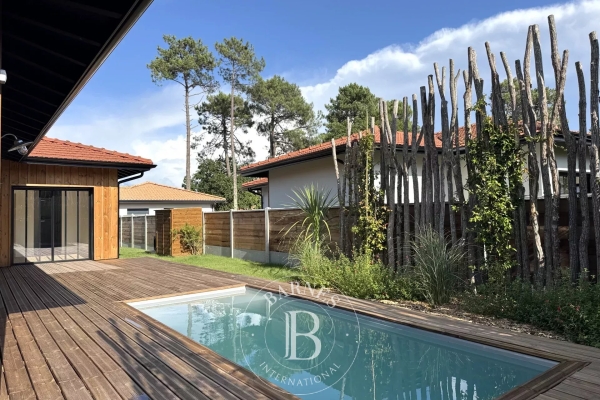Luxury House for sale in La Teste-de-Buch, 795 000 €, Photo 1