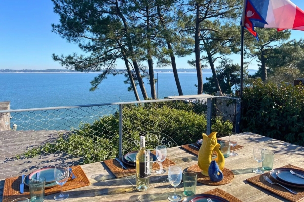 Maison de luxe à louer à Lege Cap Ferret, 4 450 €, Photo 1