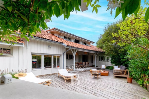 Maison de luxe à louer à Cap Ferret, 7 100 €, Photo 1