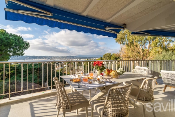 Appartement de luxe à louer à Cap d'Antibes, 7 813 €, Photo 1