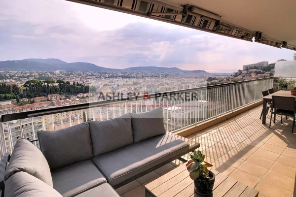 Luxury Apartment for sale in Nice, 680 000 €, Photo 1