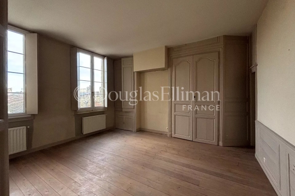 Luxury Apartment for sale in Bordeaux, 569 000 €, Photo 4