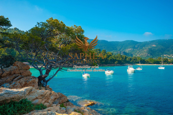 Maison de luxe à vendre à Le Lavandou, 1 735 000 €, Photo 1