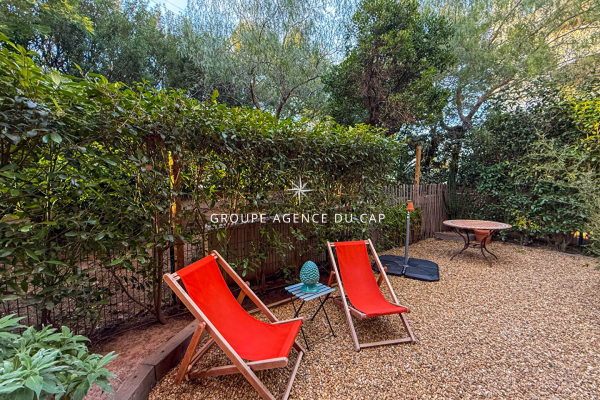 Luxury Apartment for sale in Saint-Aygulf, 310 000 €, Photo 1