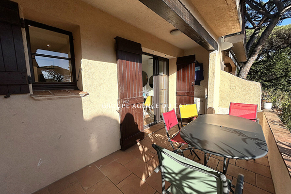 Luxury Apartment for sale in Les Issambres, 235 000 €, Photo 1