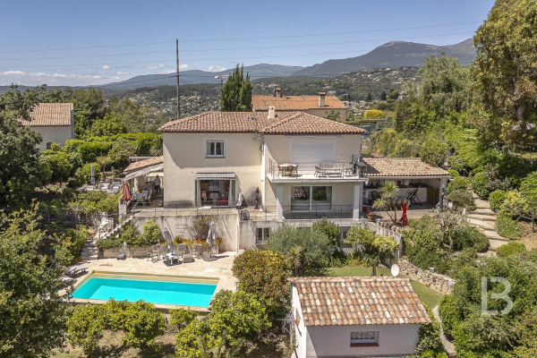 Maison de luxe à vendre à Saint-Paul-de-Vence, 1 370 000 €, Photo 1