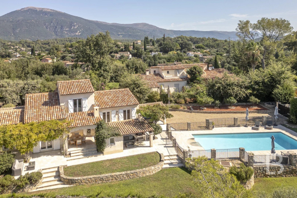 Luxury House for sale in Le Rouret, 1 245 000 €, Photo 1