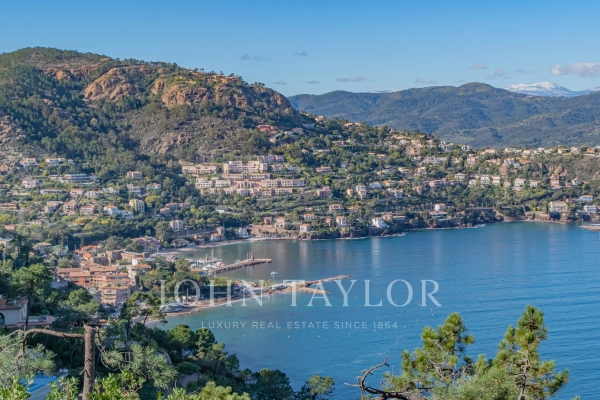 Luxury House for sale in Théoule-sur-Mer, 2 270 000 €, Photo 1