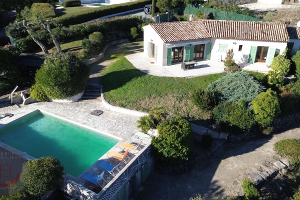 Maison de luxe à vendre à Les Adrets de l'Esterel, 849 000 €, Photo 1