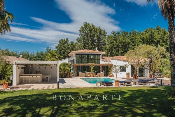 Maison de luxe à vendre à Gassin, 2 490 000 €, Photo 1