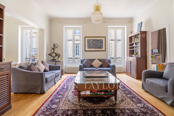 Luxury House for sale in Bordeaux, 950 000 €, Photo 2