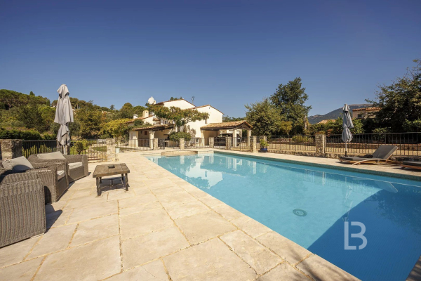 Maison de luxe à vendre à Le Rouret, 1 245 000 €, Photo 2