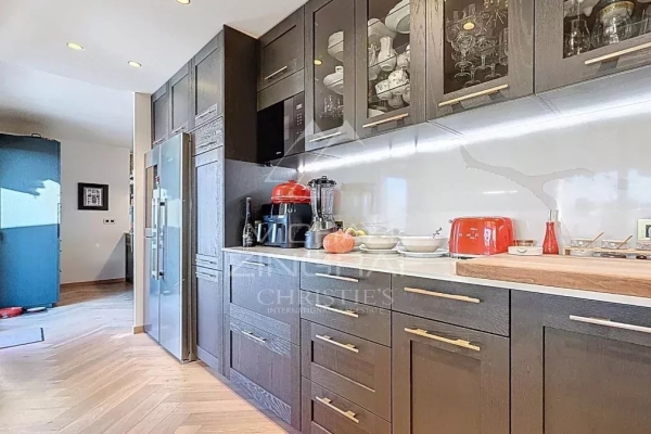 Luxury Apartment for sale in Antibes, 850 000 €, Photo 6
