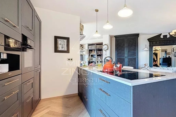 Luxury Apartment for sale in Antibes, 850 000 €, Photo 7