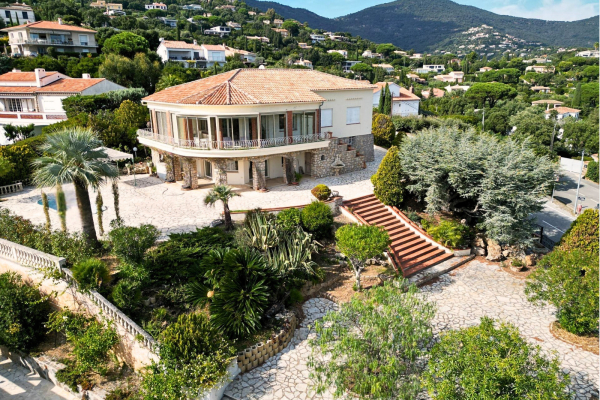 Luxury House for sale in Cavalaire-sur-Mer, 1 449 000 €, Photo 1