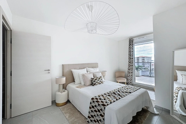 Appartement de luxe à vendre à Antibes, 860 000 €, Photo 2