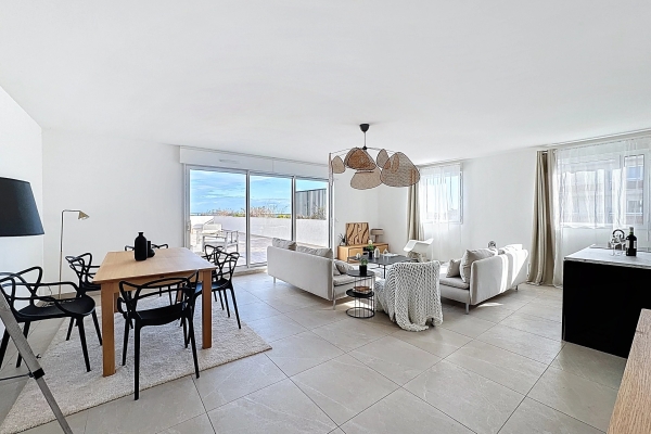 Appartement de luxe à vendre à Antibes, 859 000 €, Photo 2