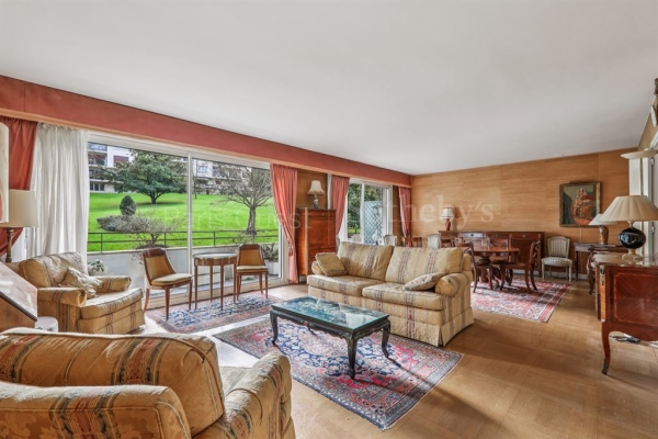 Luxury Apartment for sale in Ville-d'Avray, 660 000 €, Photo 1