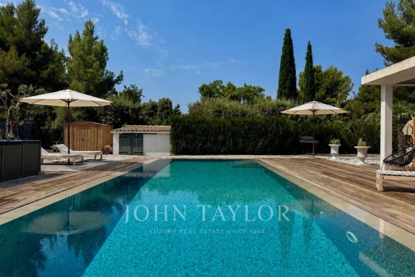 Luxury House for sale in Saint-Cyr-sur-Mer, 1 695 000 €, Photo 1