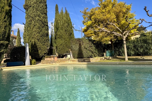 Maison de luxe à vendre à Le Castellet, 1 395 000 €, Photo 1