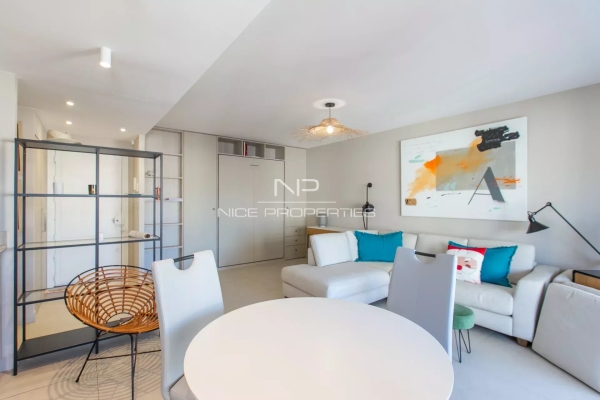 Luxury Apartment for sale in Cannes, 705 000 €, Photo 1