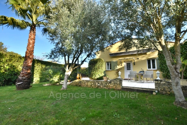 Maison de luxe à vendre à Valbonne, 1 090 000 €, Photo 1