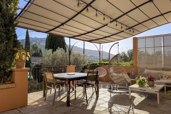 Maison de luxe à vendre à Le Castellet, 1 395 000 €, Photo 2
