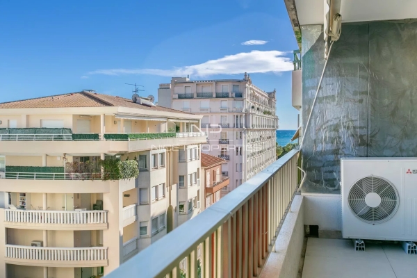Luxury Apartment for sale in Cannes, 705 000 €, Photo 5