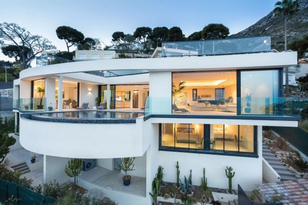 Maison de luxe à louer à Èze, 36 000 €, Photo 1