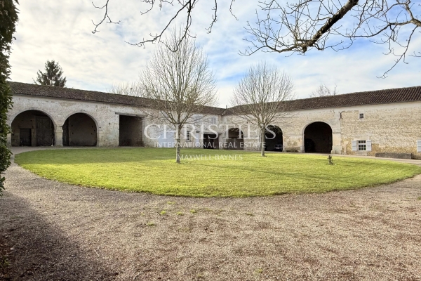 Maison de luxe à vendre à Cognac, 980 000 €, Photo 4