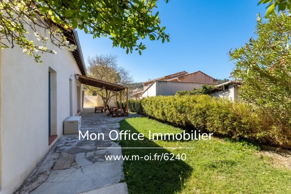Maison de luxe à vendre à Gardanne, 470 000 €, Photo 1