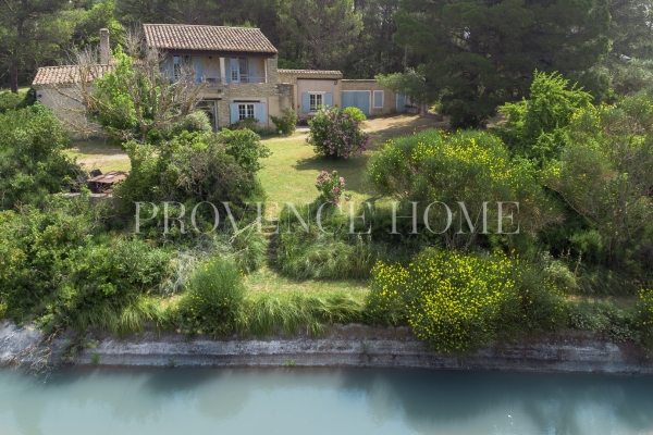 Maison de luxe à vendre à L Isle-sur-La-Sorgue, 660 000 €, Photo 1